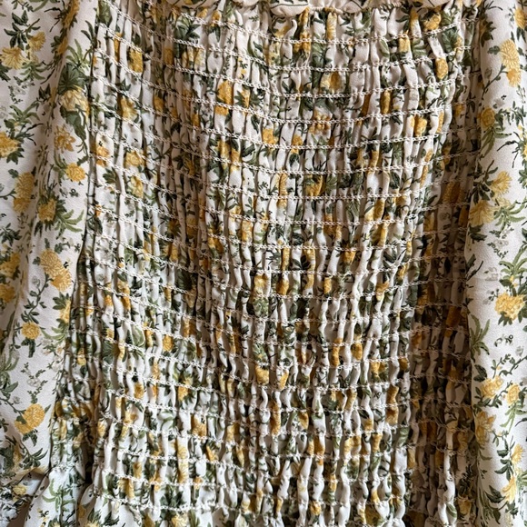 Max Studio | Floral Puff Sleeve Blouse | Small | NWOT - Picture 4 of 5